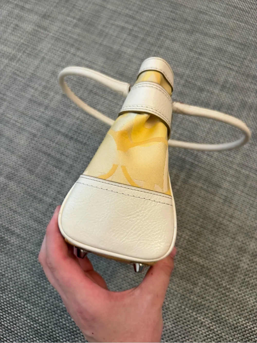 Y2K yellow Coach Hampton’s tote bag lightly used